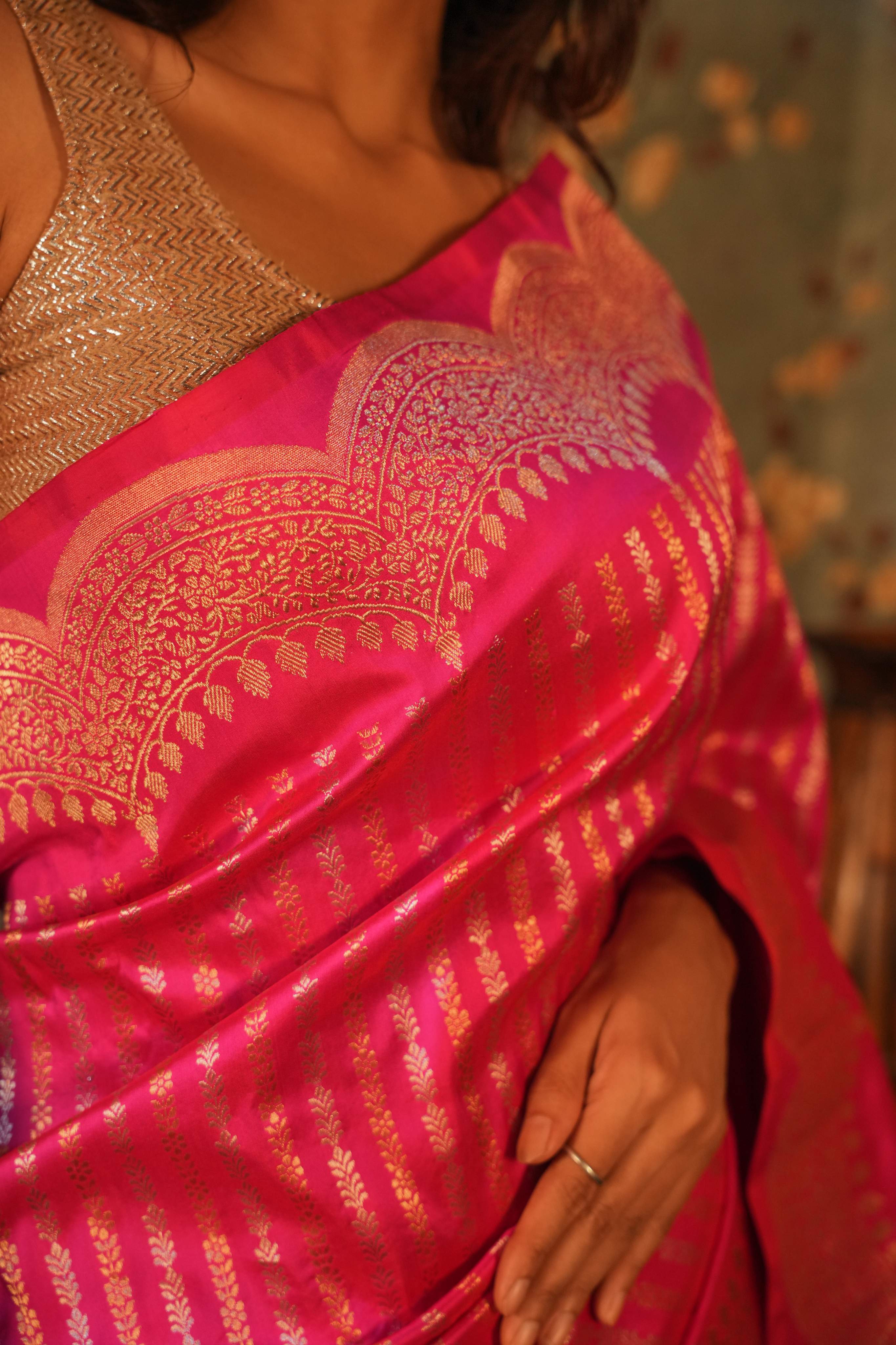 PURE BANARAS SCALLOP DESIGN SILK SAREE