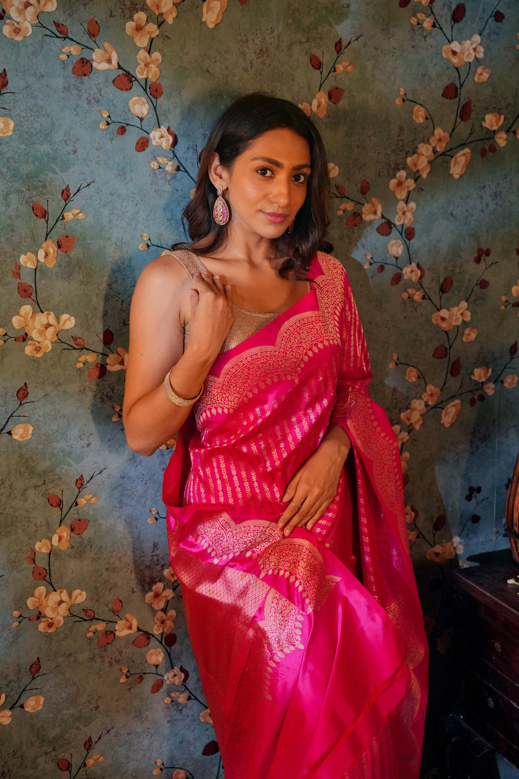 PURE BANARAS SCALLOP DESIGN SILK SAREE